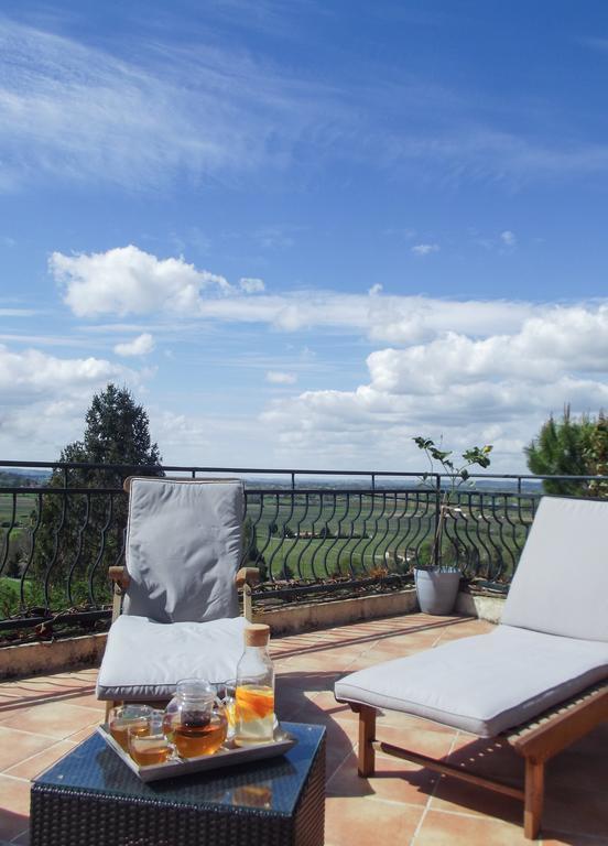 Les Gues Rivieres Bed & Breakfast Pujols  Bagian luar foto