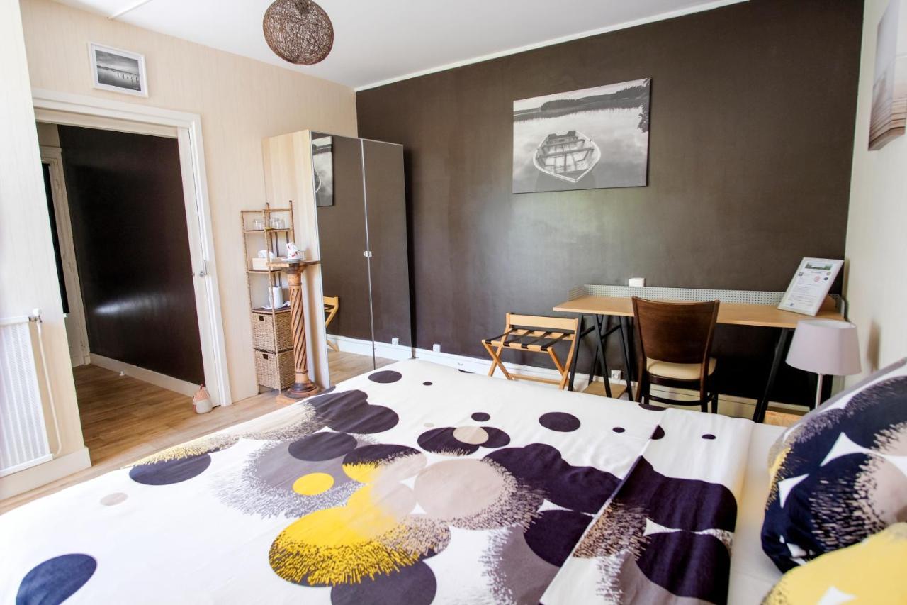 Les Gues Rivieres Bed & Breakfast Pujols  Bagian luar foto