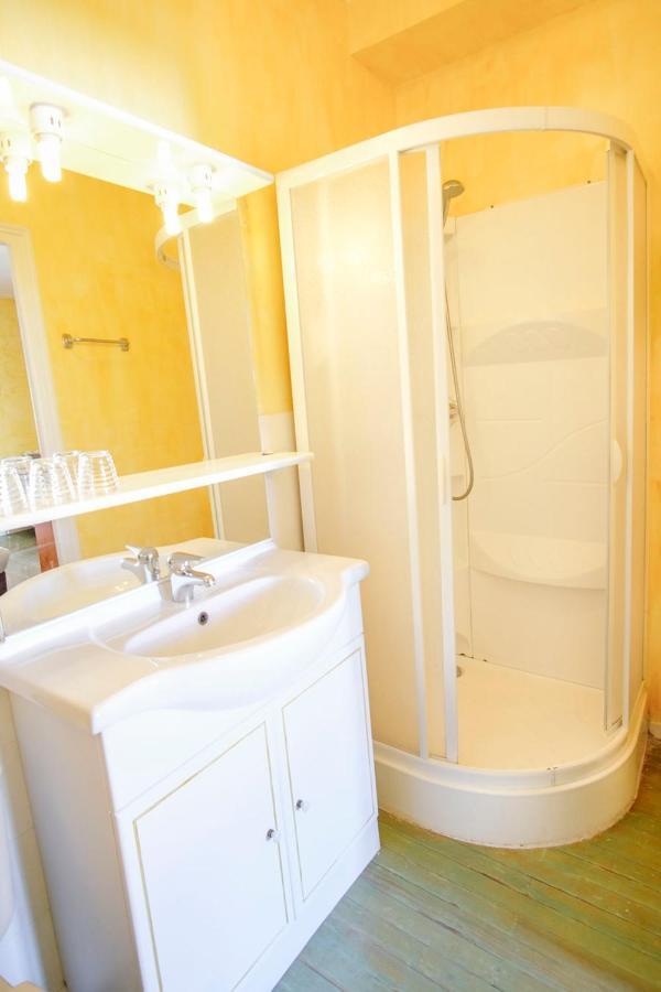 Les Gues Rivieres Bed & Breakfast Pujols  Bagian luar foto